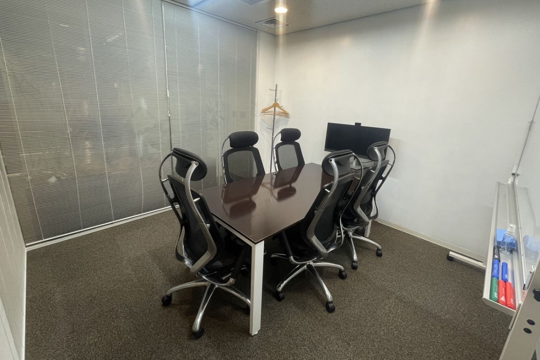 必要なときに、安心して使える。無料の会議室＆テレフォンブース